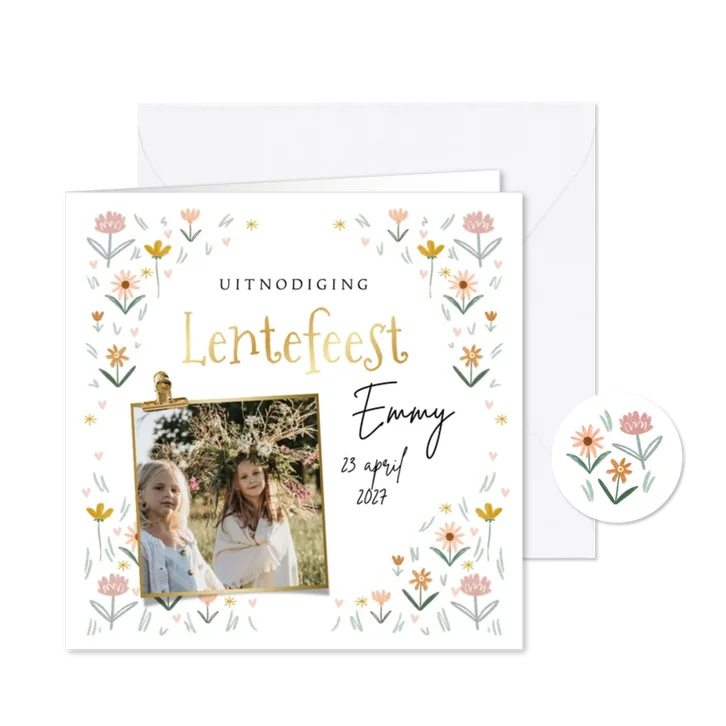 Uitnodiging lentefeest kleine veldbloemen hartjes foto clip 