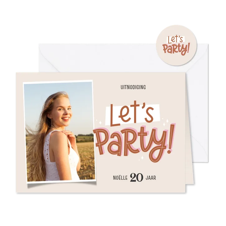 Uitnodiging let's party typografie met foto