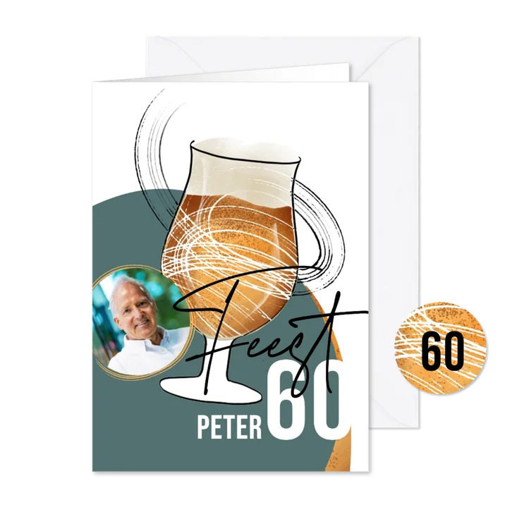 Uitnodiging man 60 met glas bier met patroon en foto