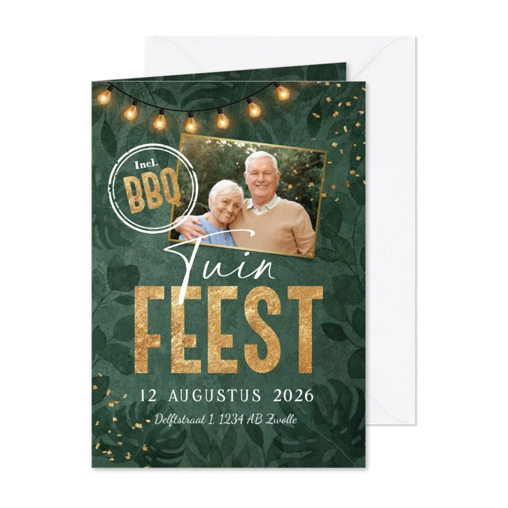 Uitnodiging tuinfeest groen met lampjes confetti foto