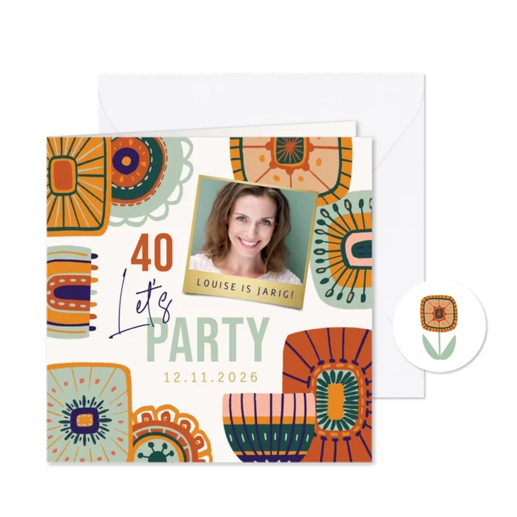 Uitnodiging verjaardag bloemen abstract stijlvol foto