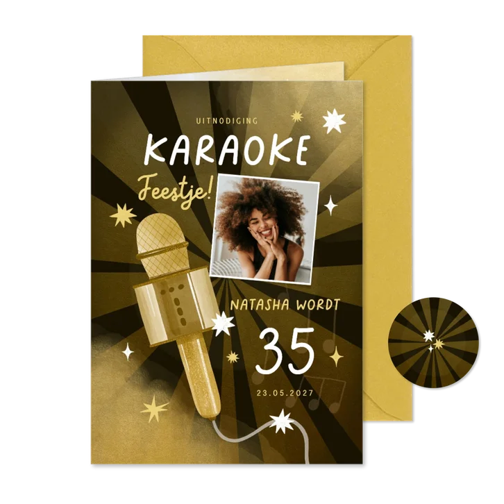 Uitnodiging verjaardagsfeest karaoke gouden microfoon