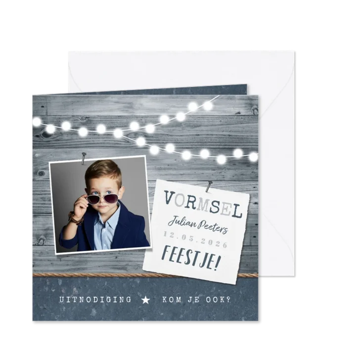 Uitnodiging vormsel hout stoer foto's slinger