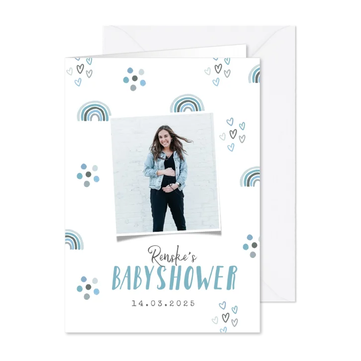 Uitnodigingskaart babyshower jongen regenboog hartjes foto