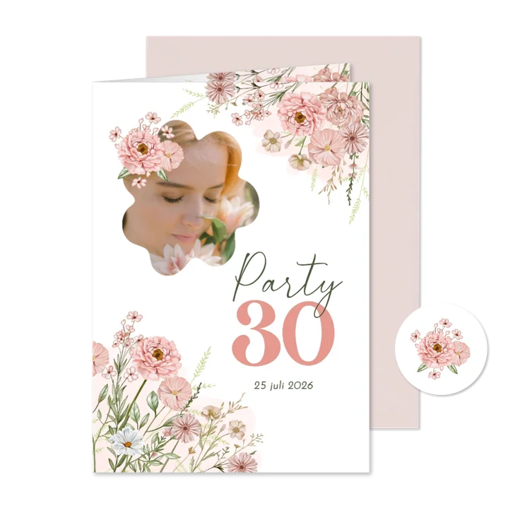 Uitnodigingskaart bloemen in pastel