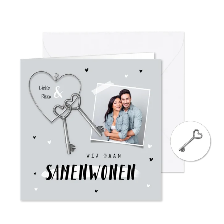 Verhuiskaart wij gaan samenwonen sleutels hartjes foto