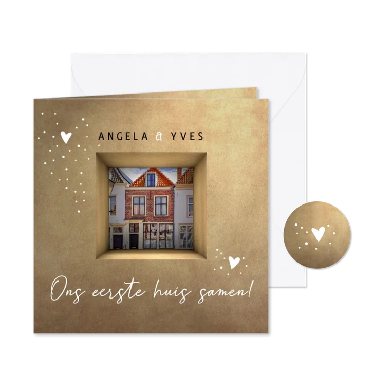 Verhuizen Samenwonen met foto in een nis in de muur