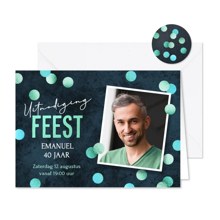 Verjaardag uitnodiging foto man confetti