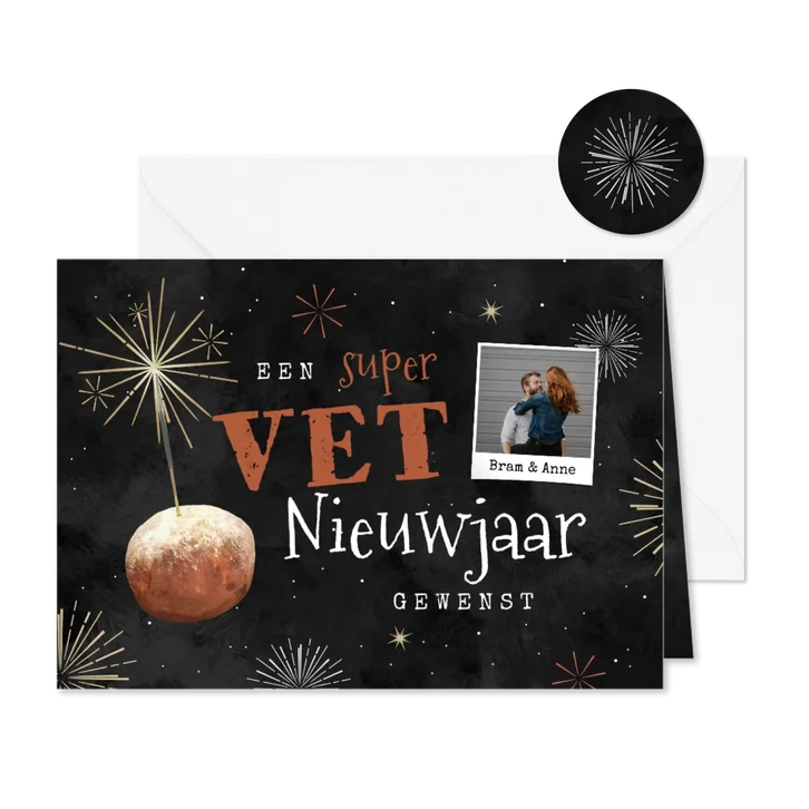 Vette nieuwjaarskaart oliebol vuurwerk sterretje foto