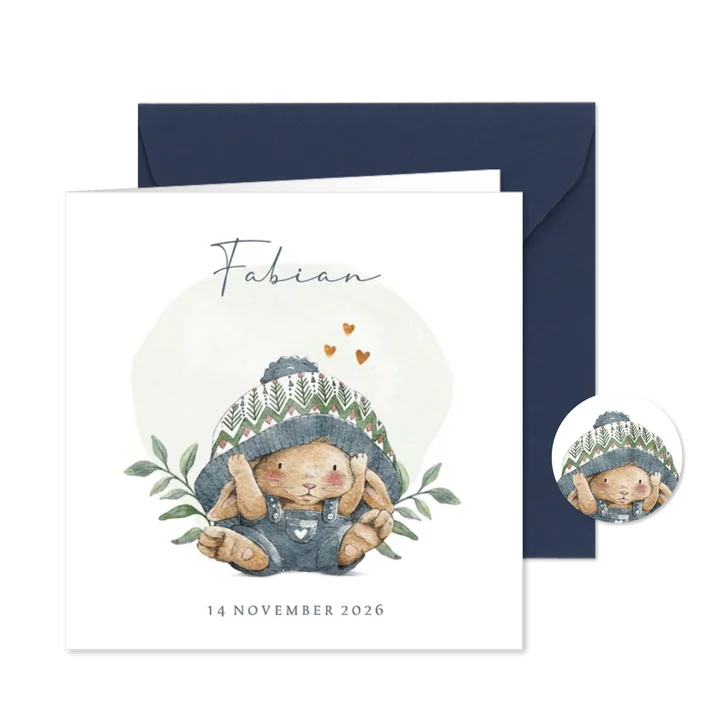 Vierkant geboortekaartje jongen met lief konijntje 