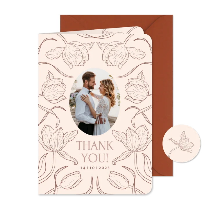 Vintage beige bedankkaart bruiloft met sierlijke bloemen