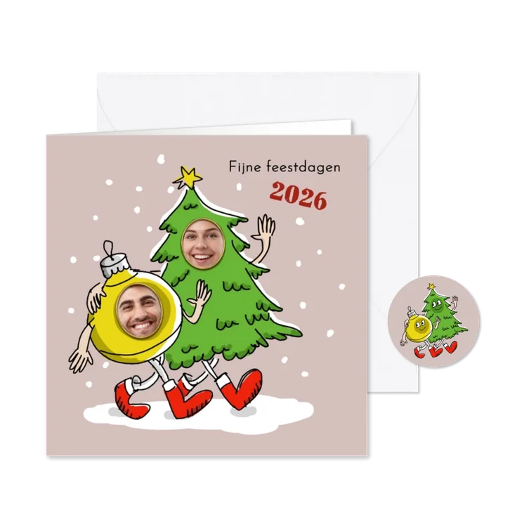 Wandelende kerstboom en kerstbal met 2 foto's