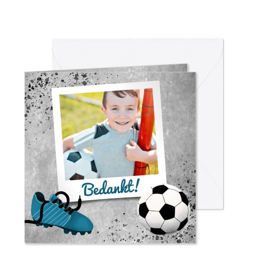 Bedankkaart eerste communie met voetbal, beton en foto - Kaartimpressie