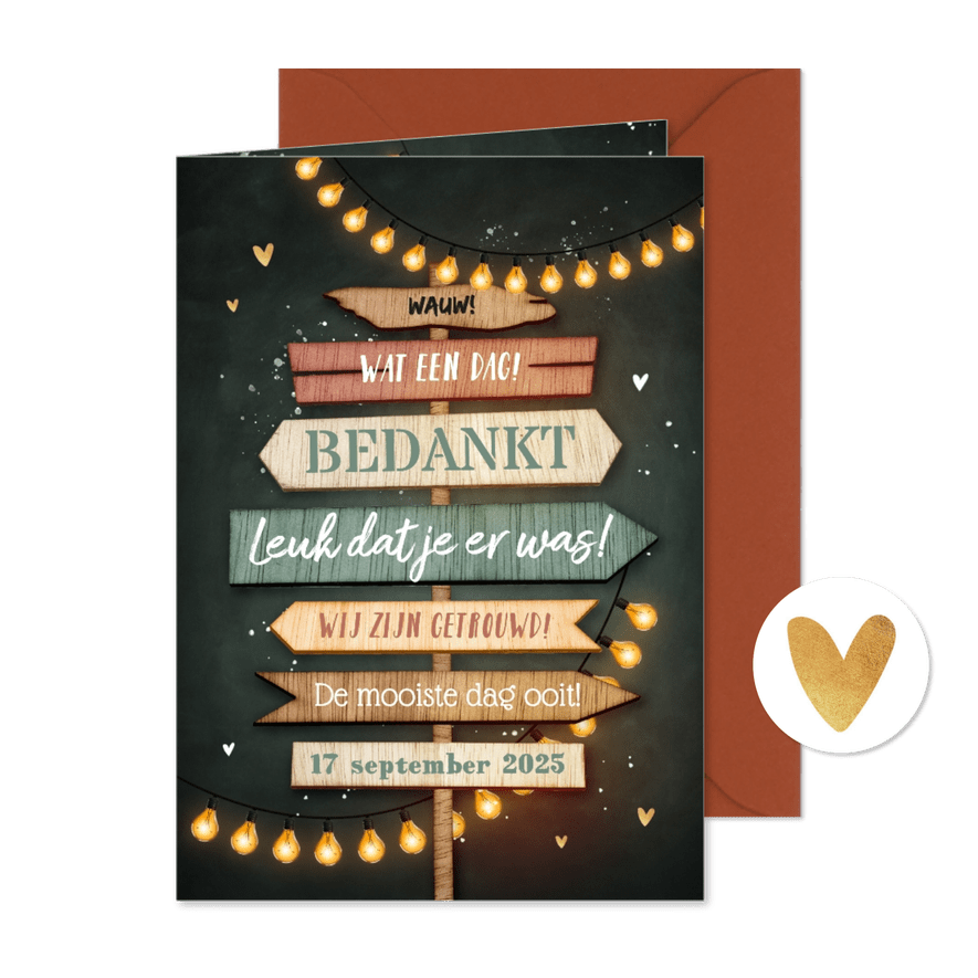 Bedankkaart trouwen houten wegwijzers lampjes krijt - Kaartimpressie