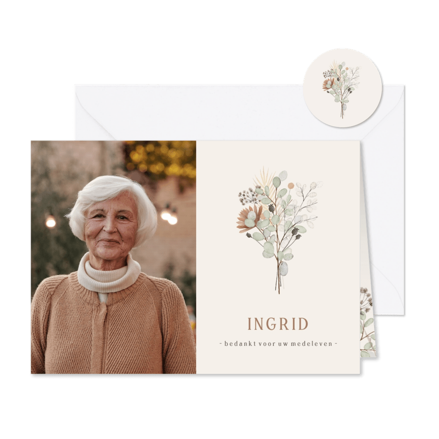 Bedankt rouwkaart met eigen foto en droogbloemen illustratie - Kaartimpressie
