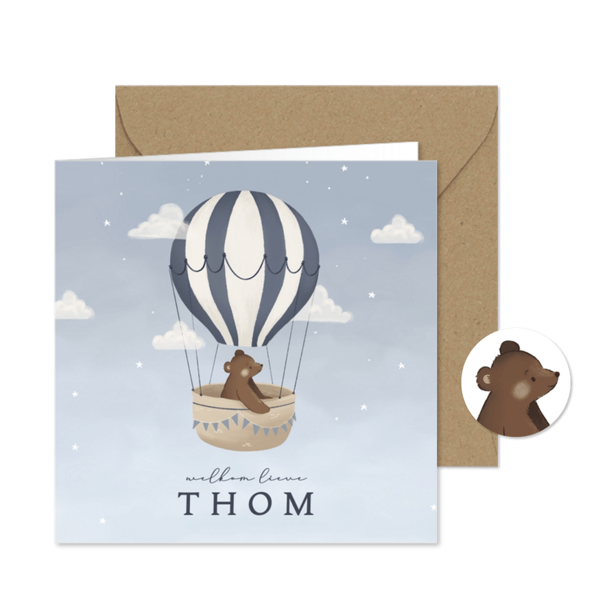 Blauw geboortekaartje met beer in luchtballon - Kaartimpressie