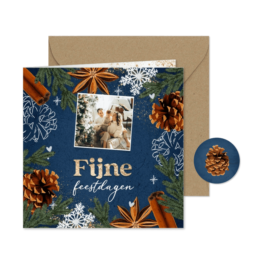 Blauwe kerstkaart met foto en winterse gezelligheid - Kaartimpressie