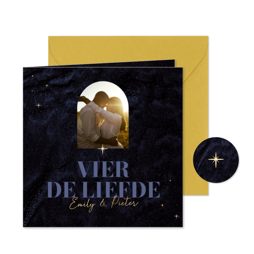 Blauwe vier de liefde uitnodiging met gouden sterretjes - Kaartimpressie