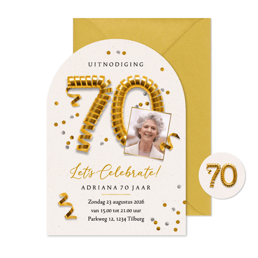 Boogkaart uitnodiging 70 jaar gouden slingers foto confetti - Kaartimpressie