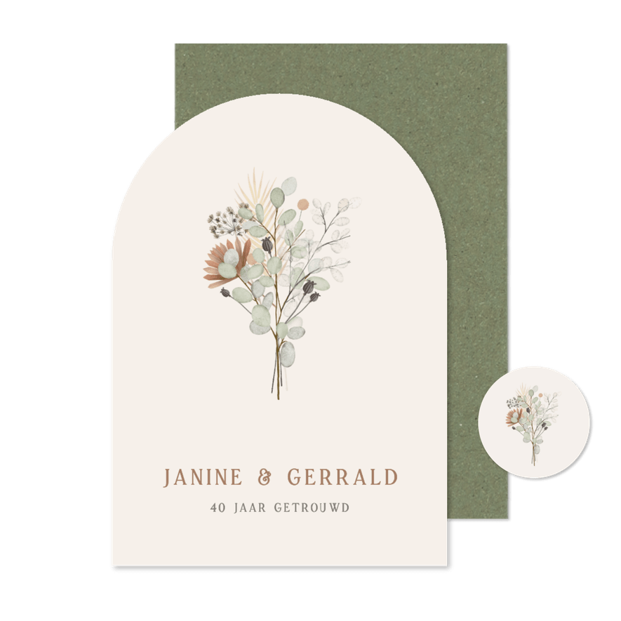 Boogvormige uitnodiging huwelijksjubileum met droogbloemen - Kaartimpressie
