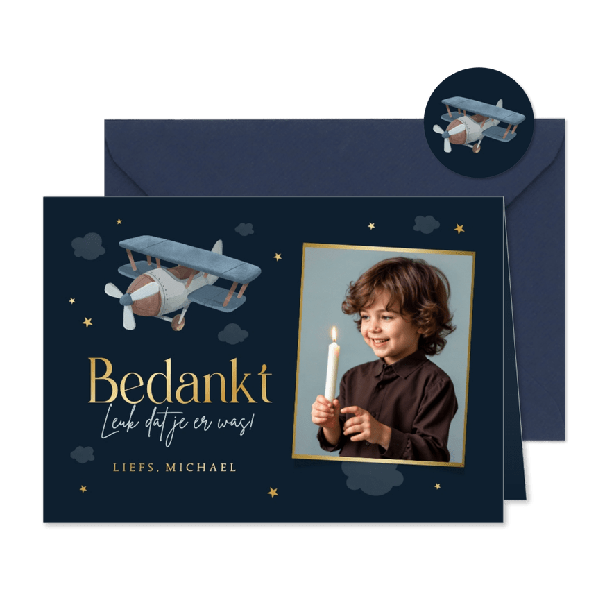 Communie bedankkaart vliegtuigje vintage sterren wolkjes - Kaartimpressie