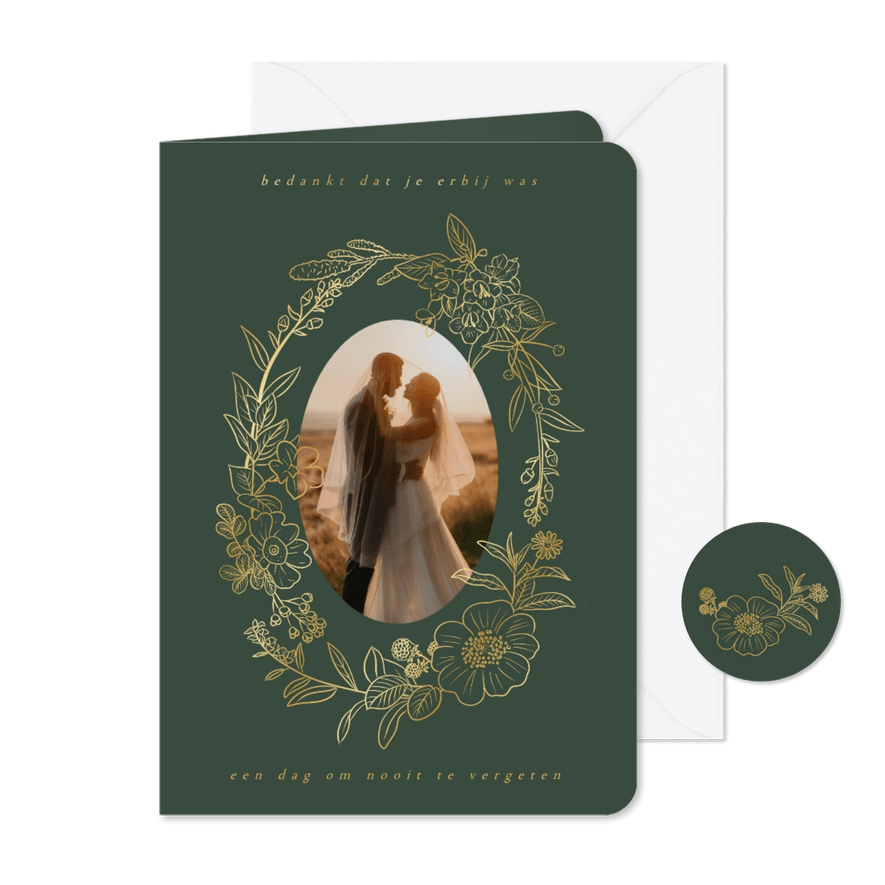 Donkergroene bedankkaartje met bloemenkrans in goud - Kaartimpressie