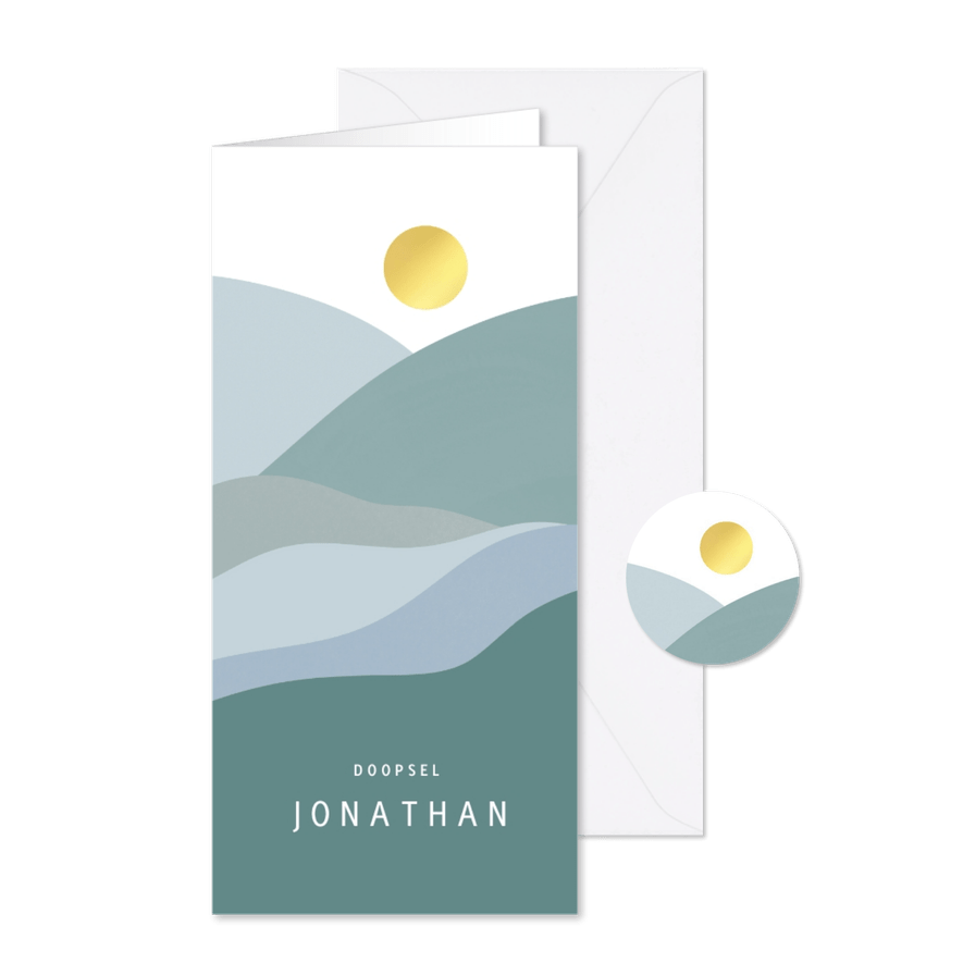 Doopkaart met groen abstract landschap een gouden zonnetje - Kaartimpressie