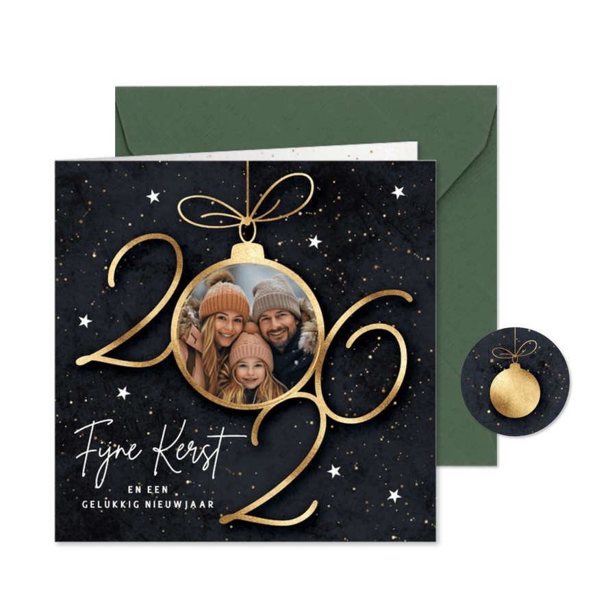 Foto kerstkaart 2026 gouden kerstbal sterren - Kaartimpressie