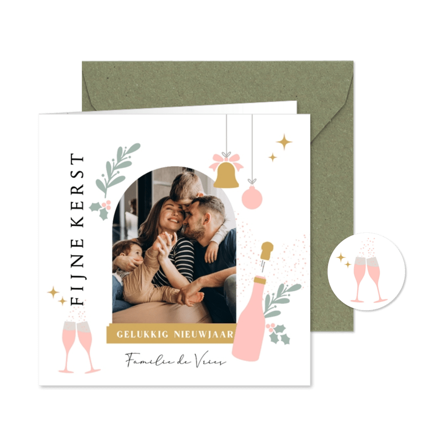 Foto Kerstkaart illustratie sneeuwbal kerst en nieuwjaar - Kaartimpressie