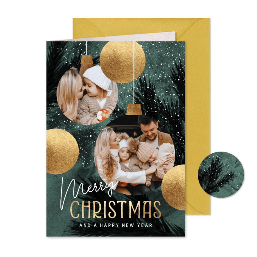 Foto kerstkaart kerstballen takken en sneeuw - Kaartimpressie