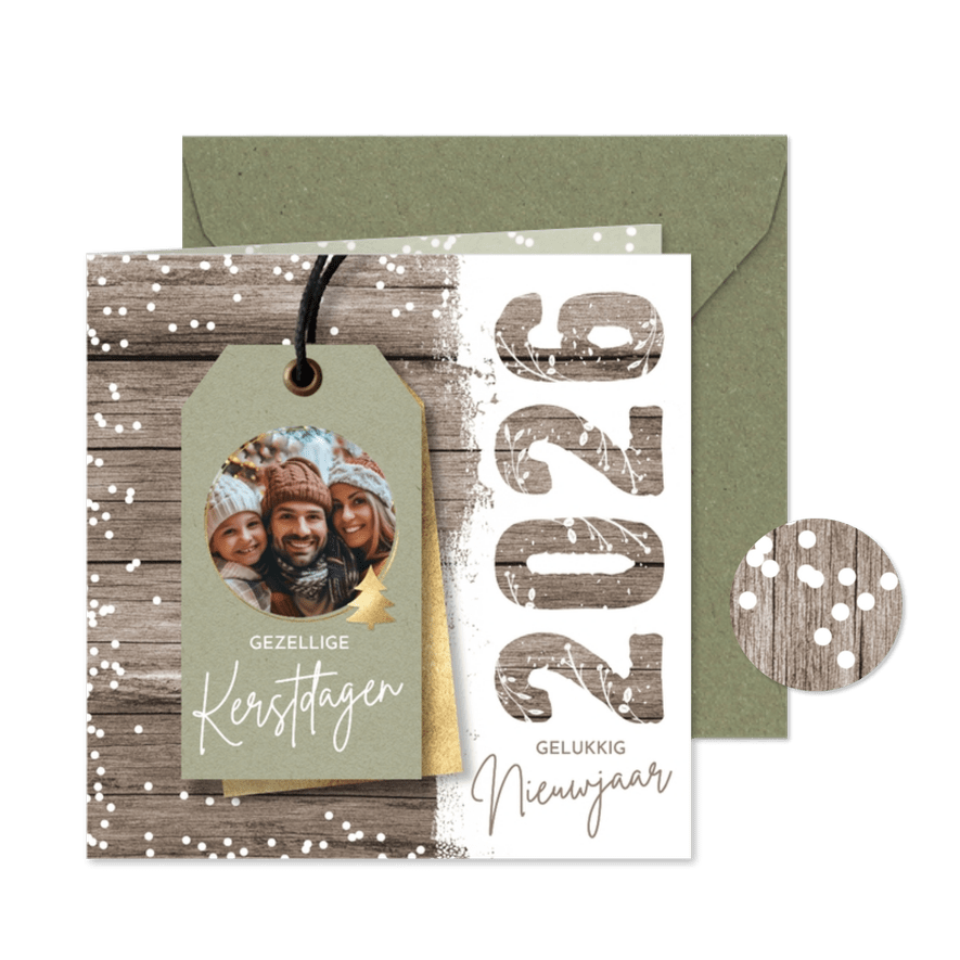 Foto kerstkaart vrolijke label op hout - Kaartimpressie