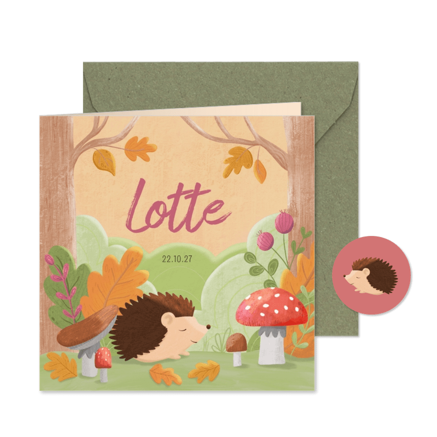 Geboortekaartje egel lief paddenstoelen en bladeren in bos - Kaartimpressie