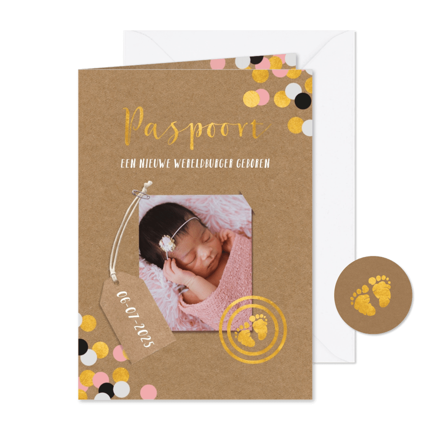 Geboortekaartje in paspoort vorm voor meisjes - Kaartimpressie