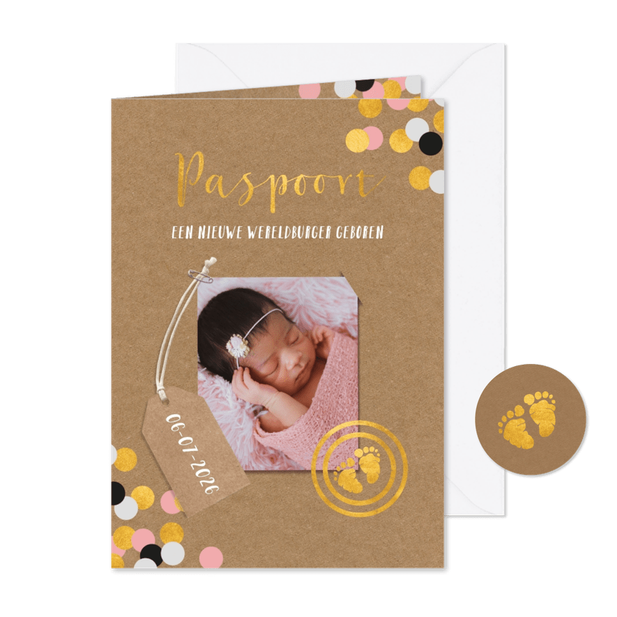 Geboortekaartje in paspoort vorm voor meisjes - Kaartimpressie