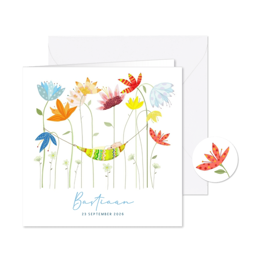 Geboortekaartje kleine baby tussen de bloemen - Kaartimpressie