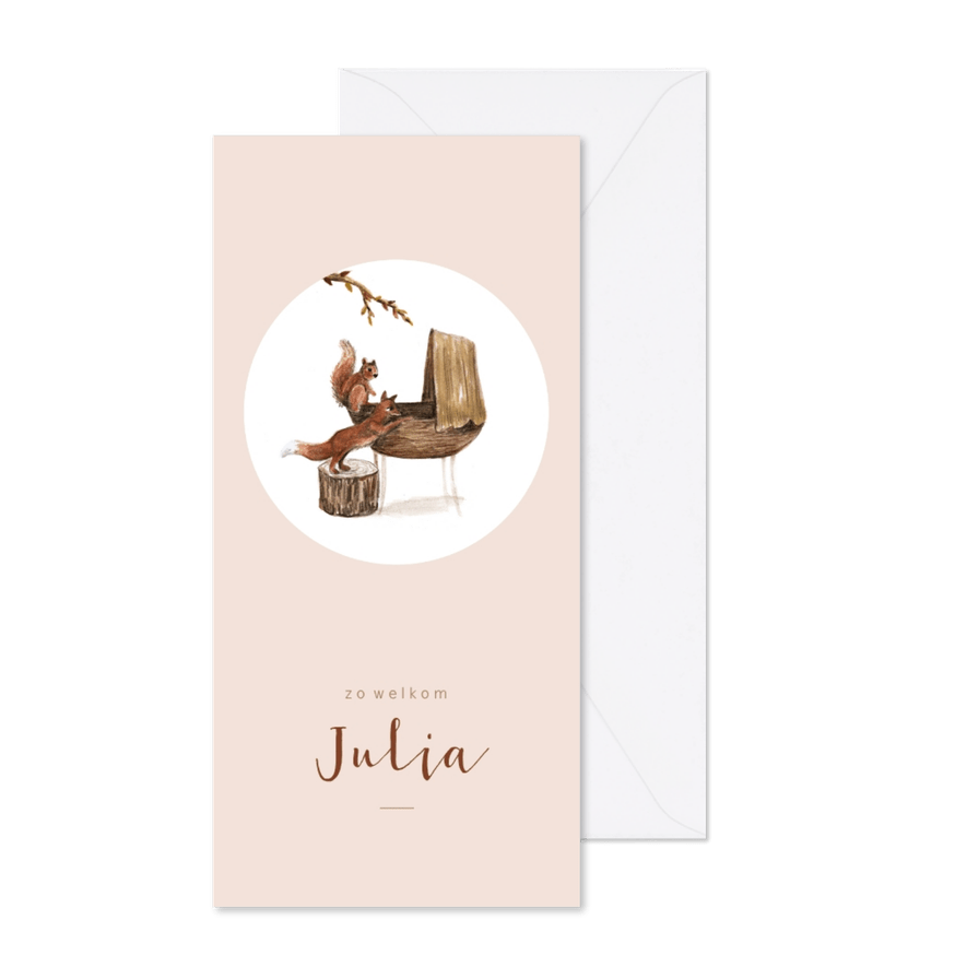Geboortekaartje met tekening van een wiegje met bosdieren - Kaartimpressie