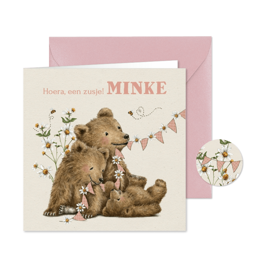 Geboortekaartje zusje met drie beertjes tussen de bloemen - Kaartimpressie