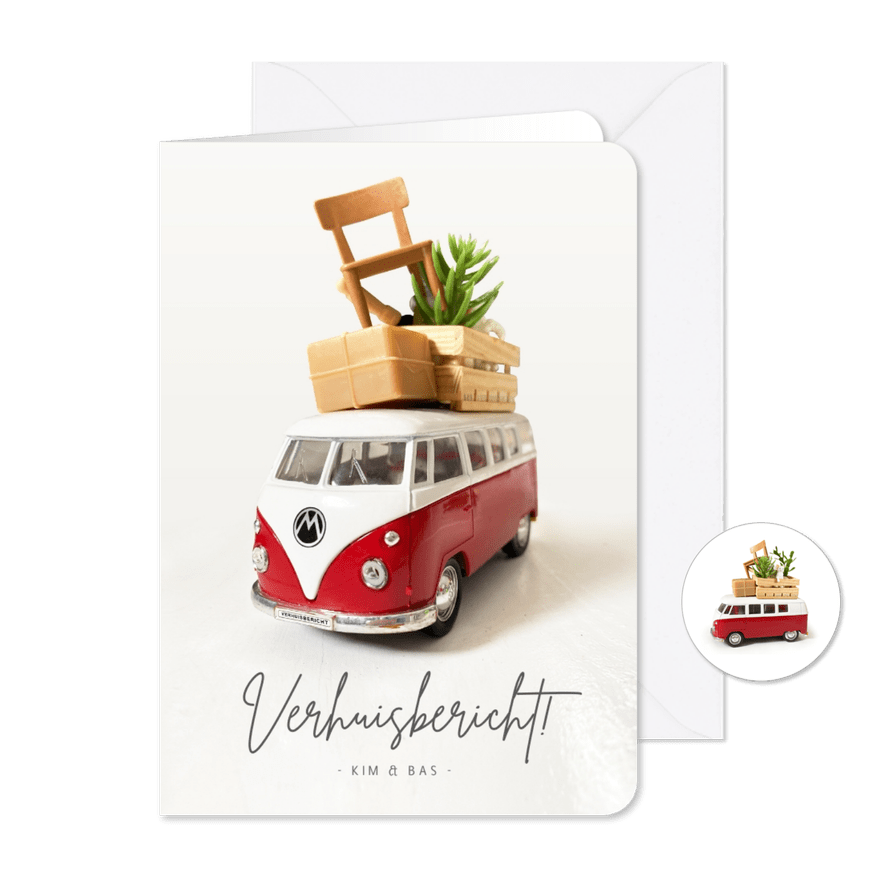 Grappig verhuisbericht met volgepakt rood Volkswagenbusje - Kaartimpressie
