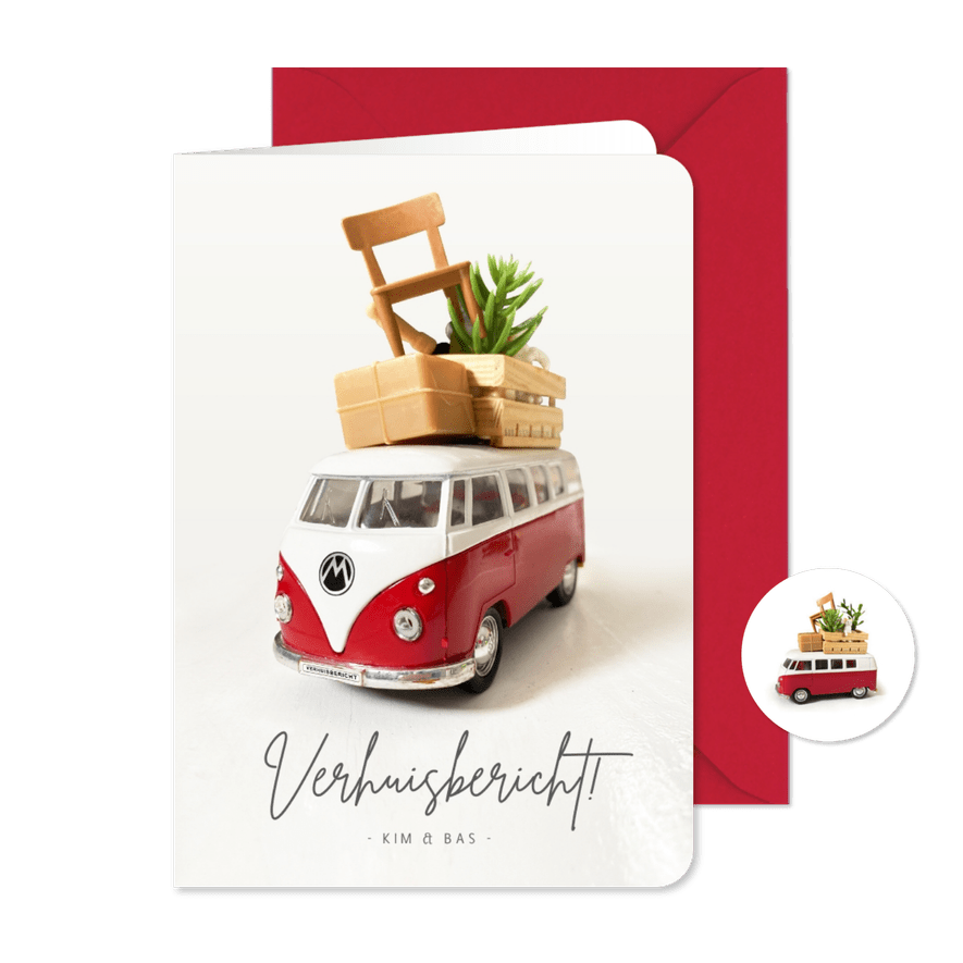 Grappig verhuisbericht met volgepakt rood Volkswagenbusje - Kaartimpressie