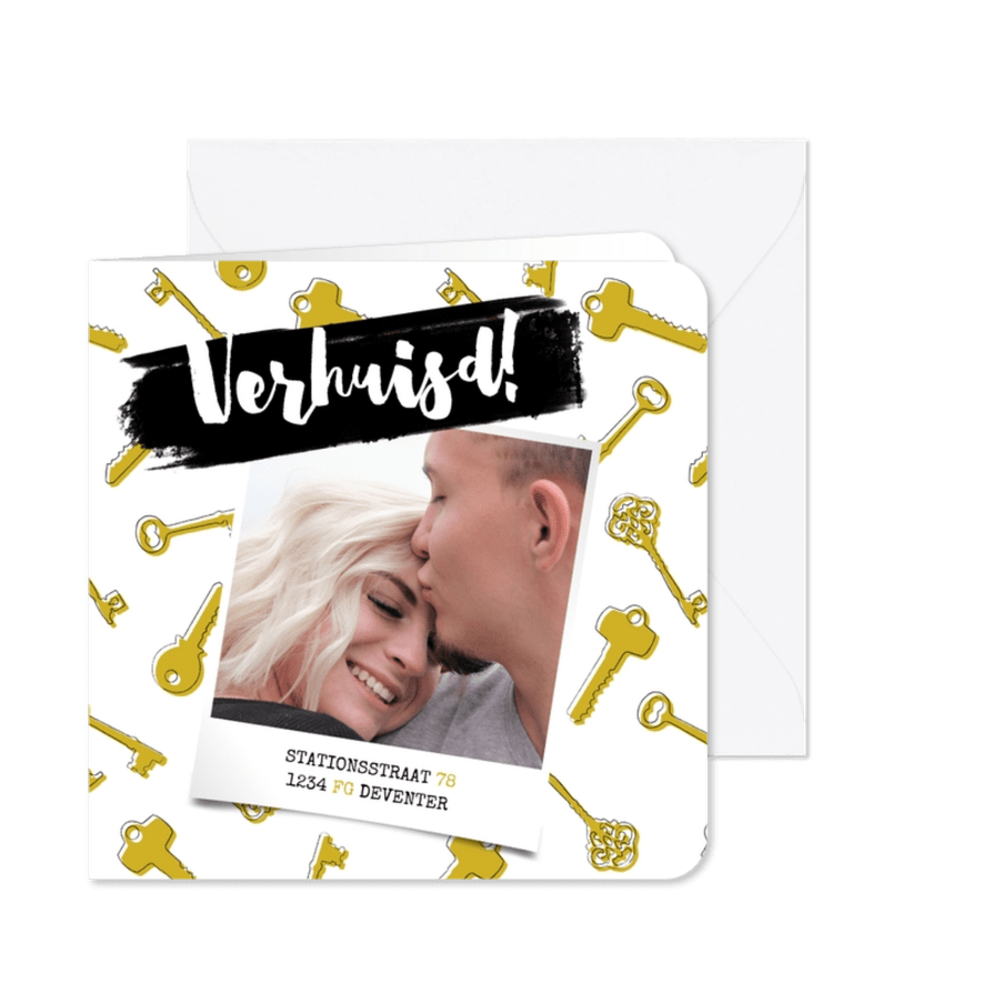 Hippe verhuiskaart met sleutels, typografie en foto - Kaartimpressie