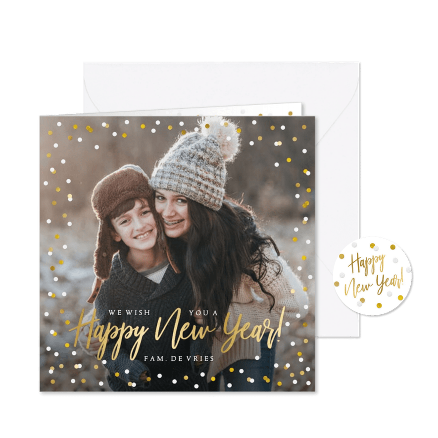 Hippe vierkante nieuwjaarskaart met eigen foto en confetti - Kaartimpressie