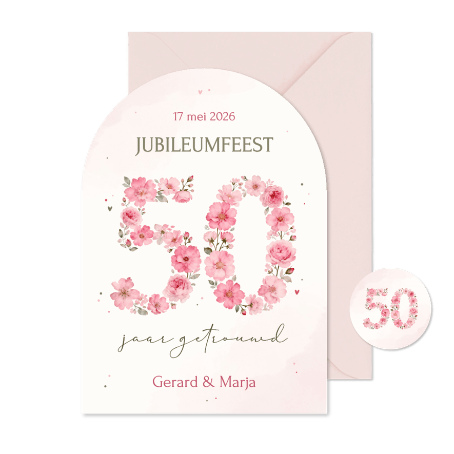Jubileum uitnodiging 50 jaar getrouwd roze bloemen boogvorm - Kaartimpressie