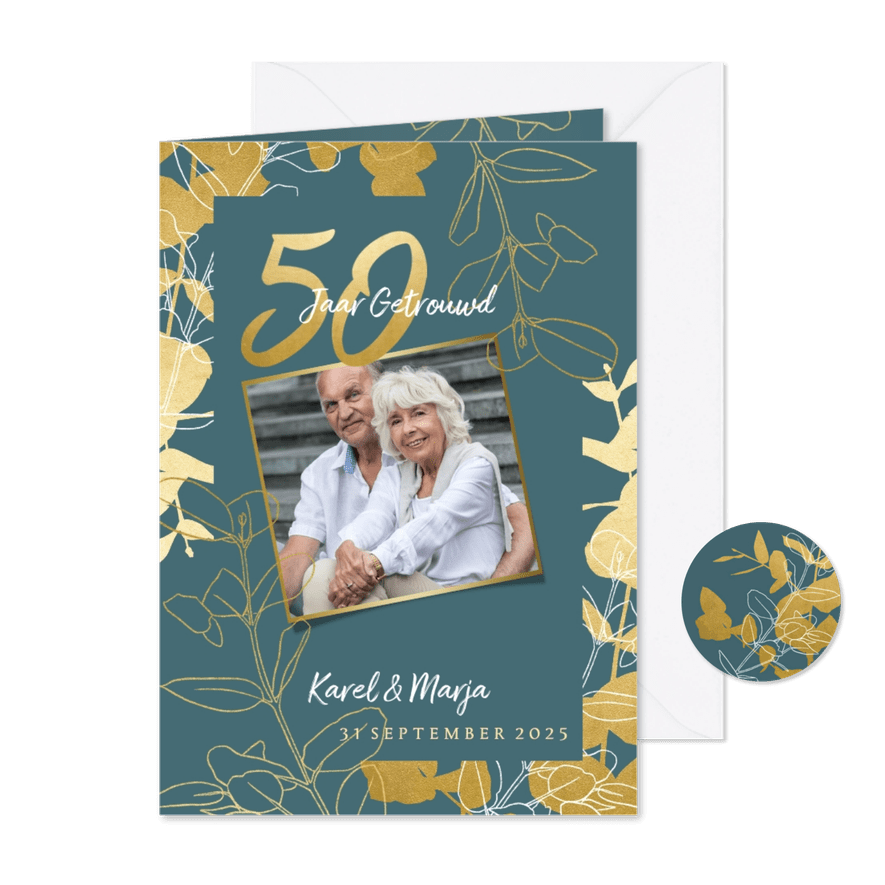 Jubileum uitnodiging '50 jaar' met gouden plantjes en foto's - Kaartimpressie