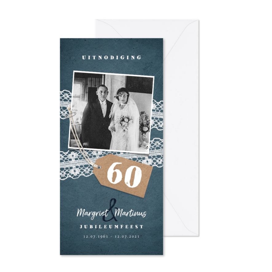 Jubileum uitnodiging vintage met kant, label en foto - Kaartimpressie