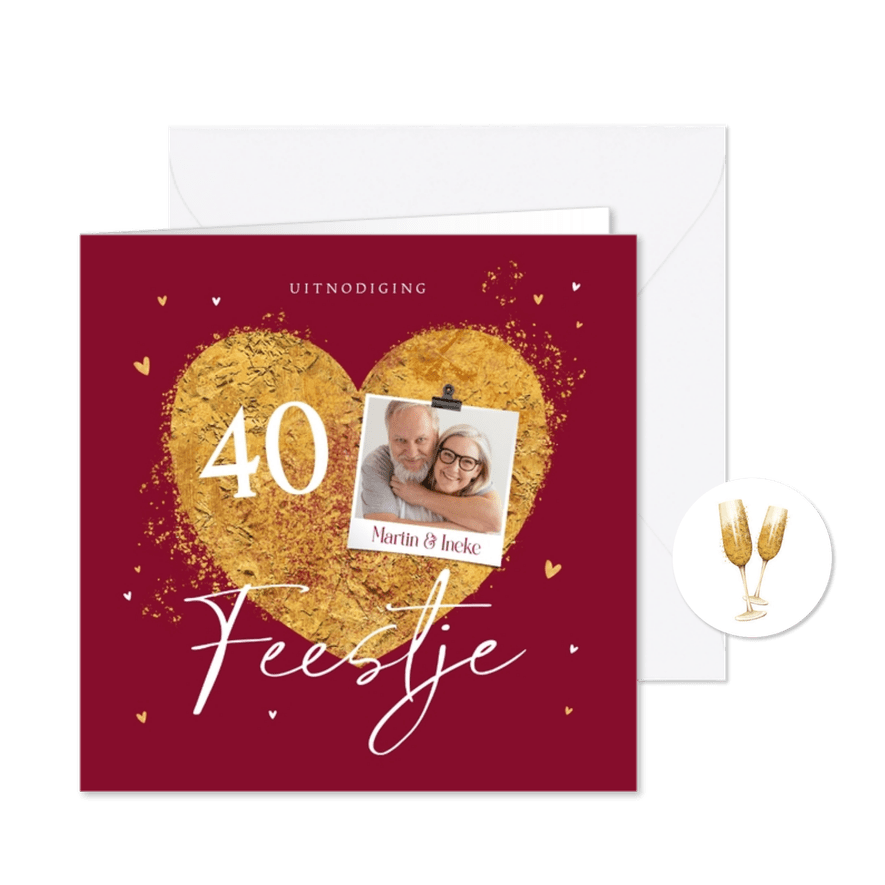 Jubileumfeest robijnen uitnodiging goud hartjes foto - Kaartimpressie