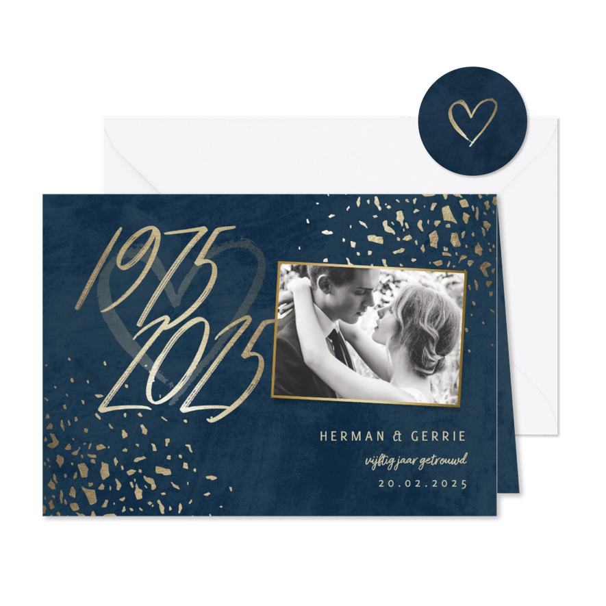 Jubileumkaart 50 foto jaartallen donkerblauw met terrazzo - Kaartimpressie