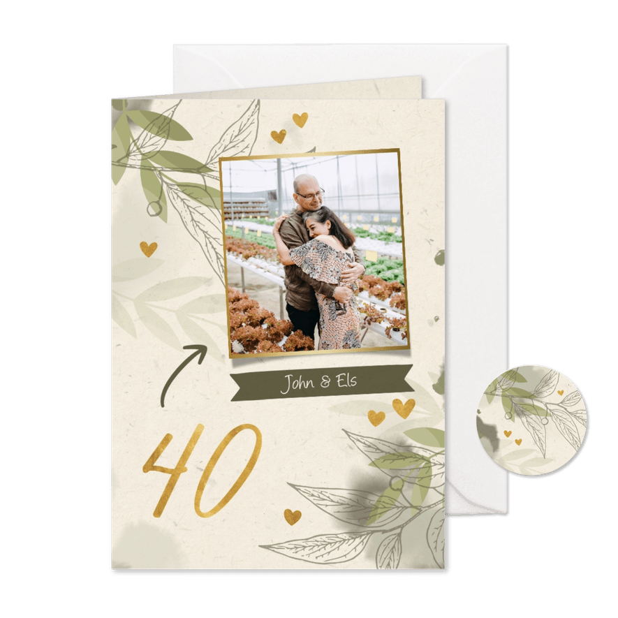 Jubileumkaart foto met takjes, gouden hartjes en waterverf - Kaartimpressie