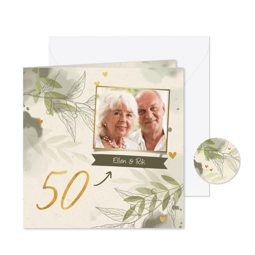 Jubileumkaart foto takjes gouden hartjes en waterverf groen - Kaartimpressie
