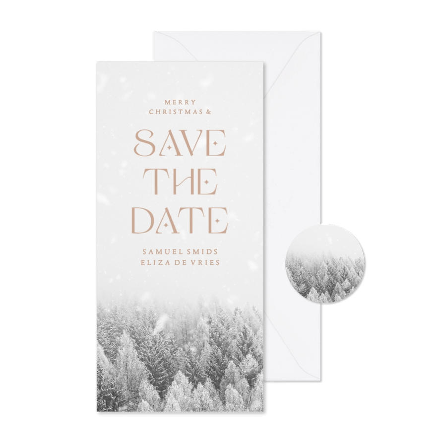 Kerst save the date kaart met besneeuwd bos - Kaartimpressie