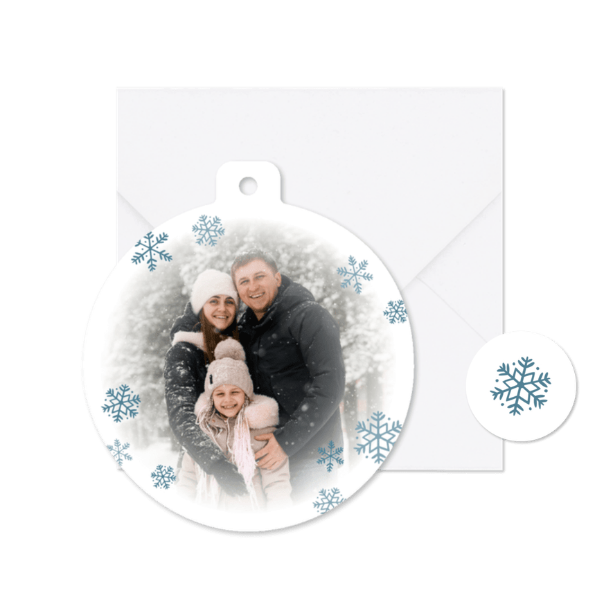 Kerstbal kerstkaarten met grote foto en sneeuwvlokken - Kaartimpressie